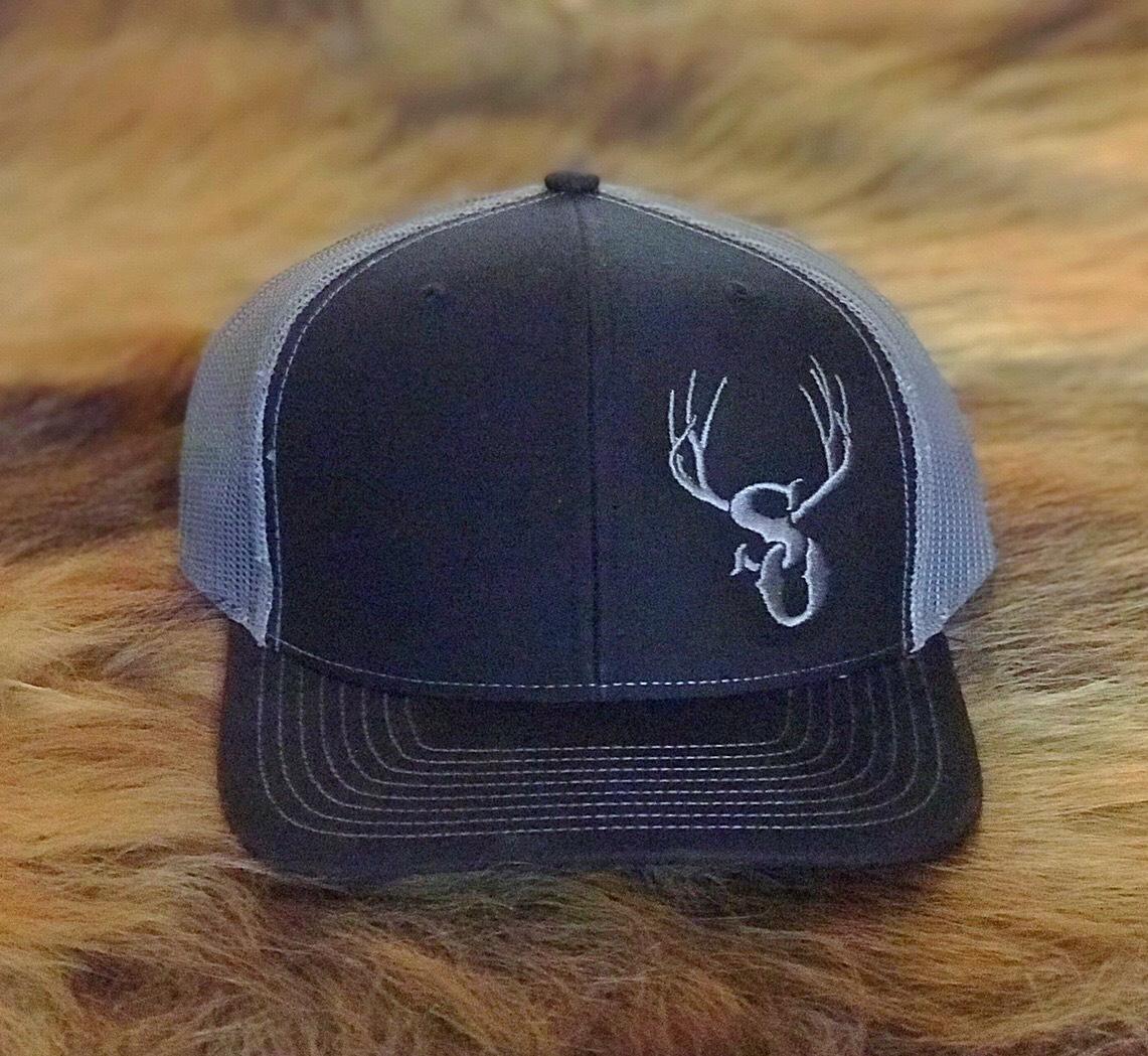 ARIAT Richardson 112 – Cappello Da Camionista Uomo Con Logo Ricamato 3D – Pannello Frontale Strutturato, Retro In Rete, Chiusura A Scatto
